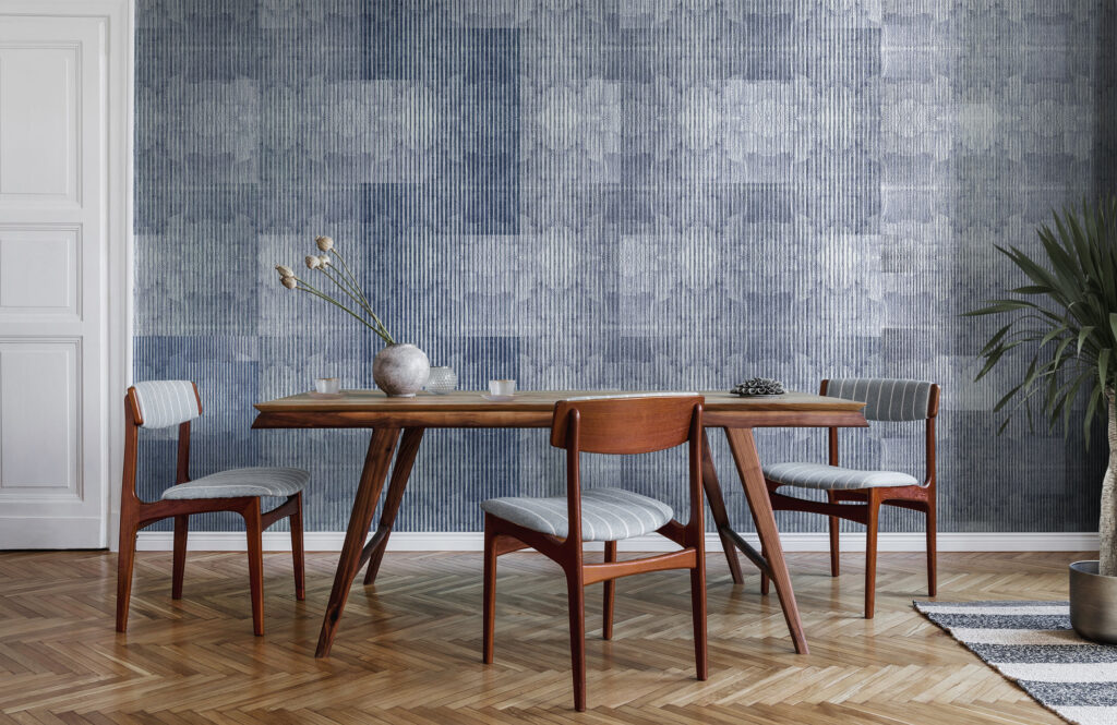 Geometric desing wall mural set in a mid-century modern dining room. Baubauwall Wallpapers and Murals