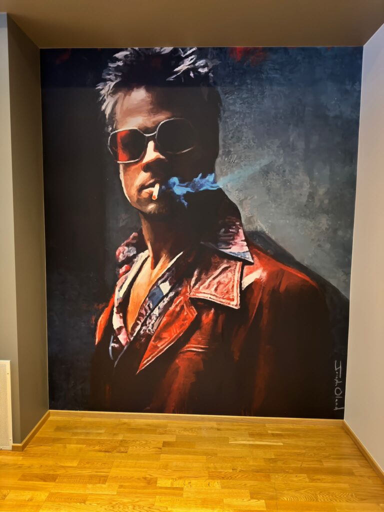 Fototapeet oma pildist Brad Pittiga. Custom printed photo mural of Brad Pitt