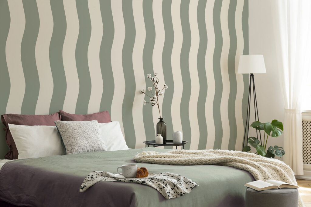 Triibuline tapeet on lahe! Salveiroheline jämedate triipudega tapeet sobib magamistuppa, lastetuppa ja mujale. Baubauwall tapeedid