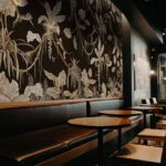 Troopiline sviit – must