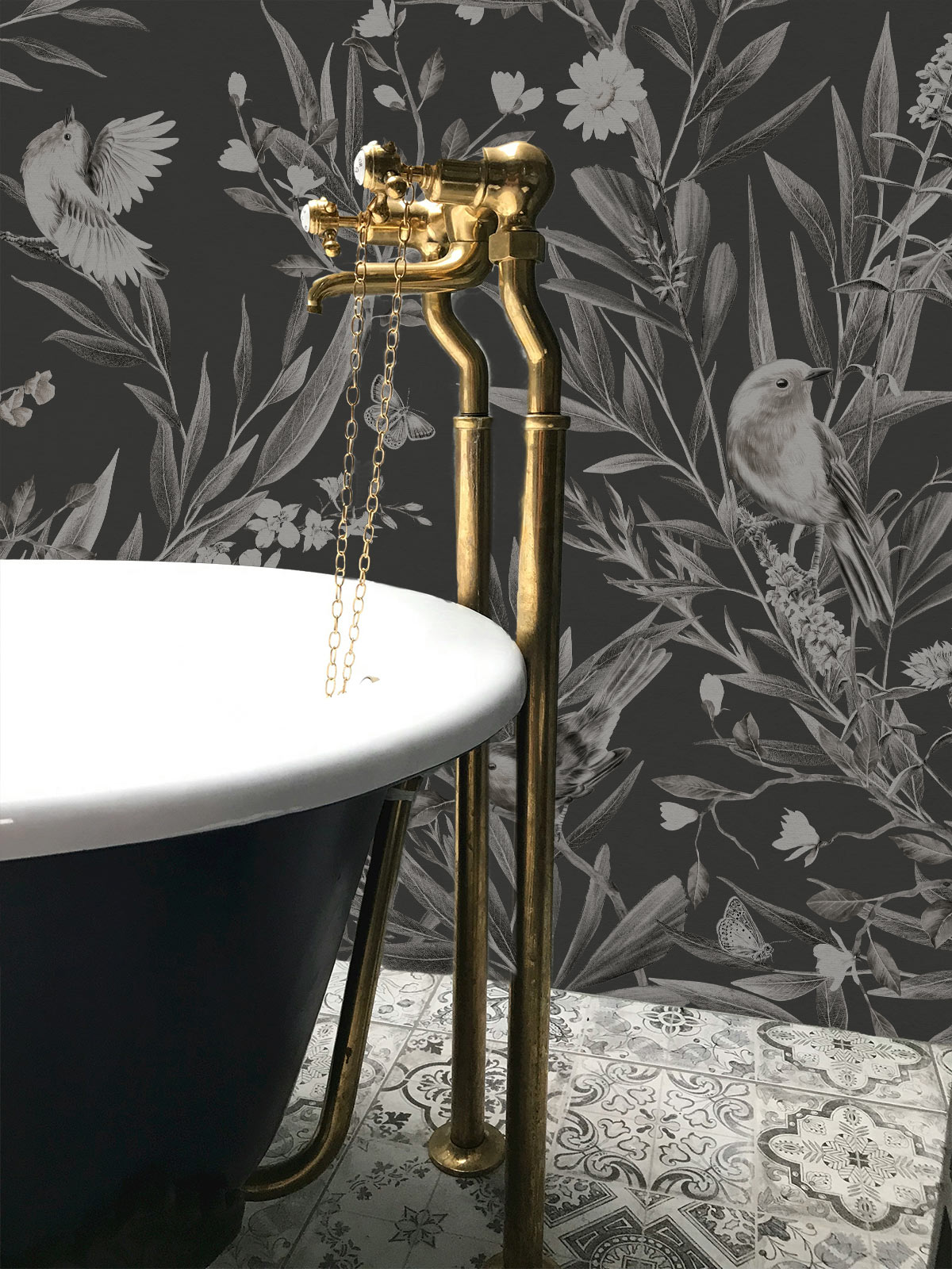 Garden of Robins – Black