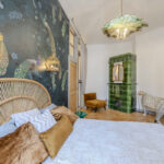 Rental homes don’t have to be boring: how wallpaper helps your listing stand out