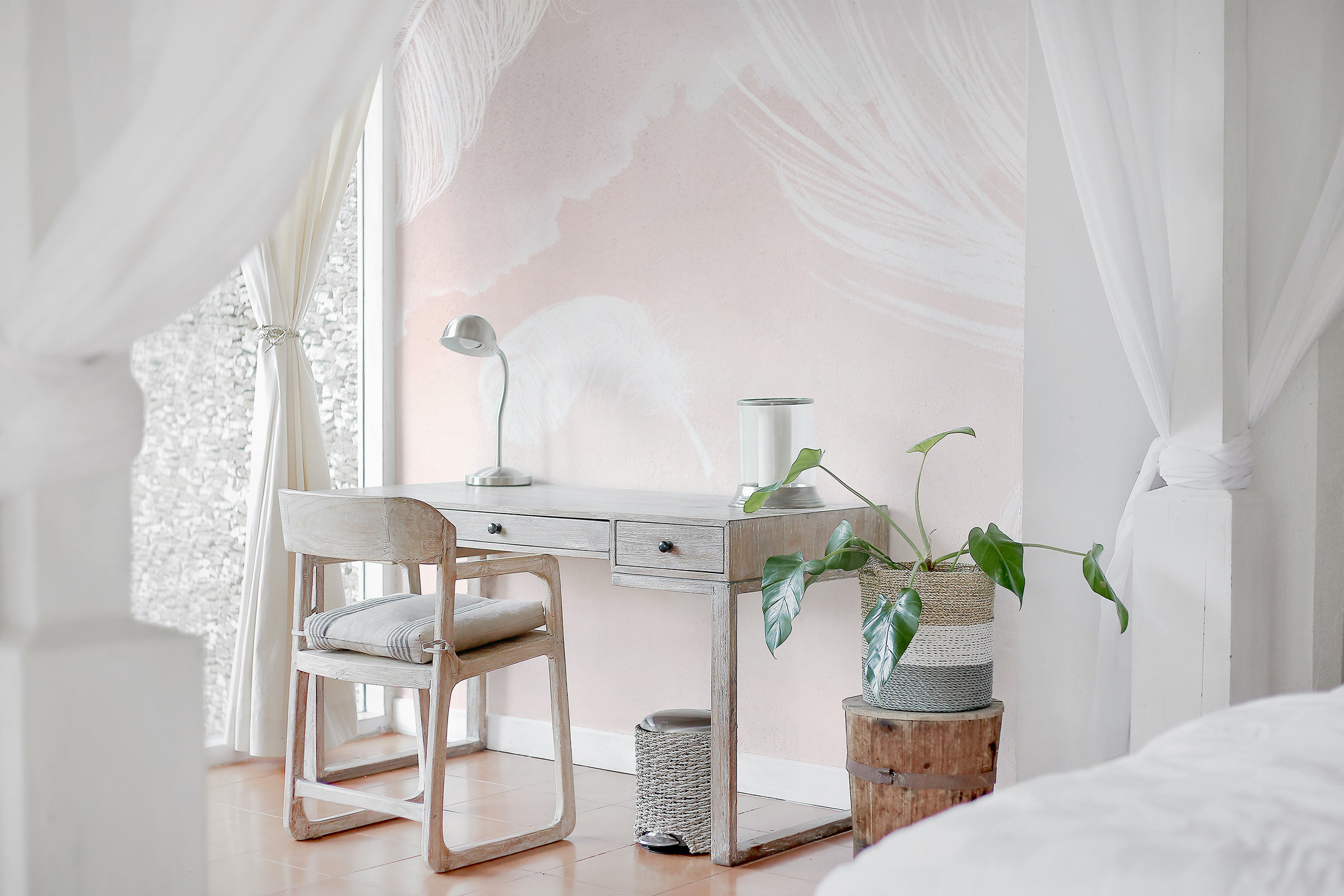 Falling Feathers – Pink