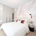 Falling Feathers – Pink